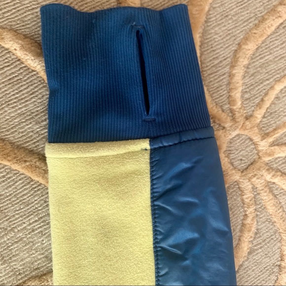 Lululemon | Blue Jacket / Lime Detachable Fleece 2 - Picture 4 of 9